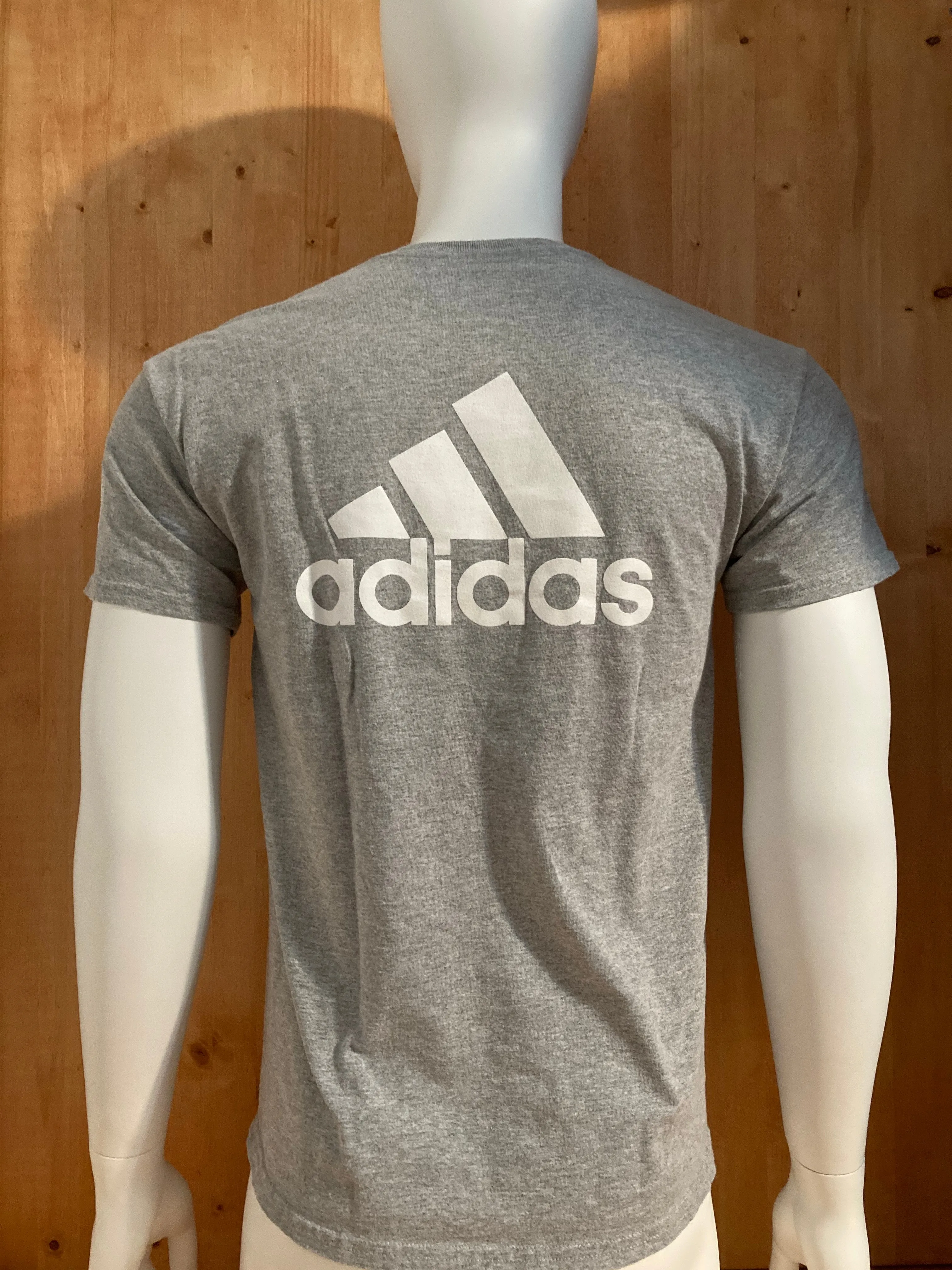 ADIDAS "BAA CLUB 117" 2013 BOSTON ATHLETIC ASSOICATION MARATHON Graphic Print Adult S Small SM Gray T-Shirt Tee Shirt