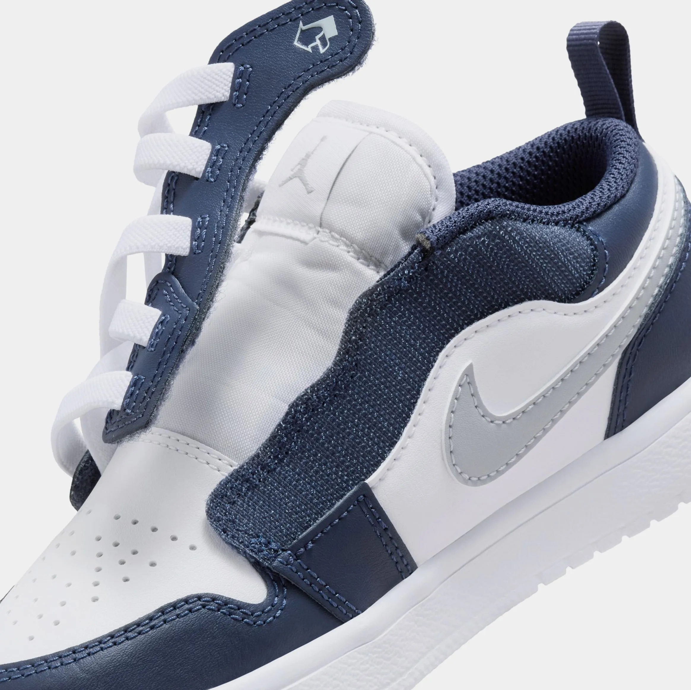 Air Jordan 1 Low ALT Preschool Lifestyle Shoes (White/Midnight Navy/Wolf Grey)