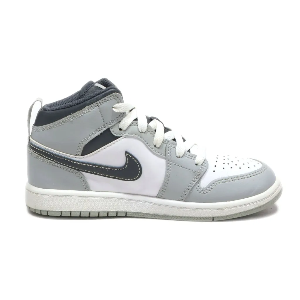 Air Jordan Air Jordan 1 Sneakers Leather Grey Colour For Kids