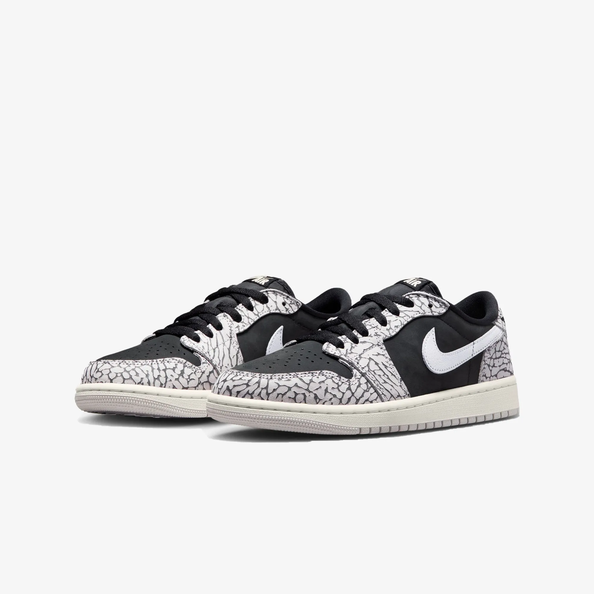 Jordan | AIR JORDAN 1 RETRO LOW OG  { BLACK/MUSLIN-TECH GREY-WHITE