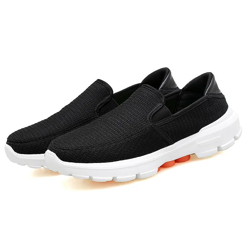 Man's breathable flat non-slip tennis sneakers