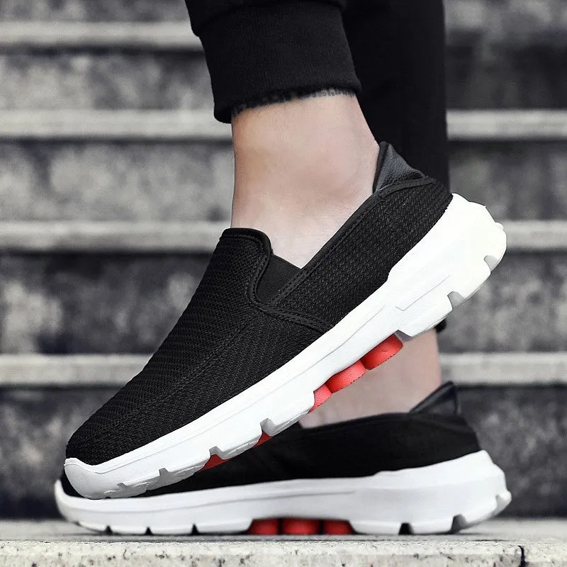 Man's breathable flat non-slip tennis sneakers