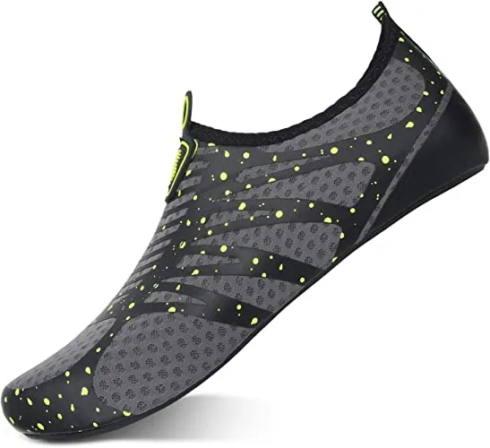 Men And Women Aqua Shoes For Swimming