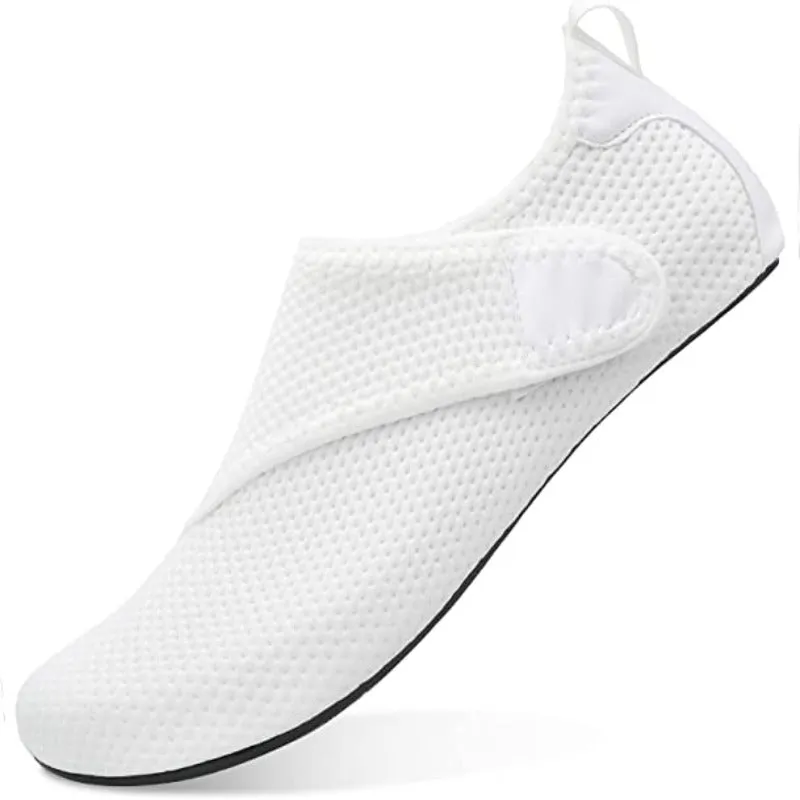 Men And Women Aqua Shoes For Swimming