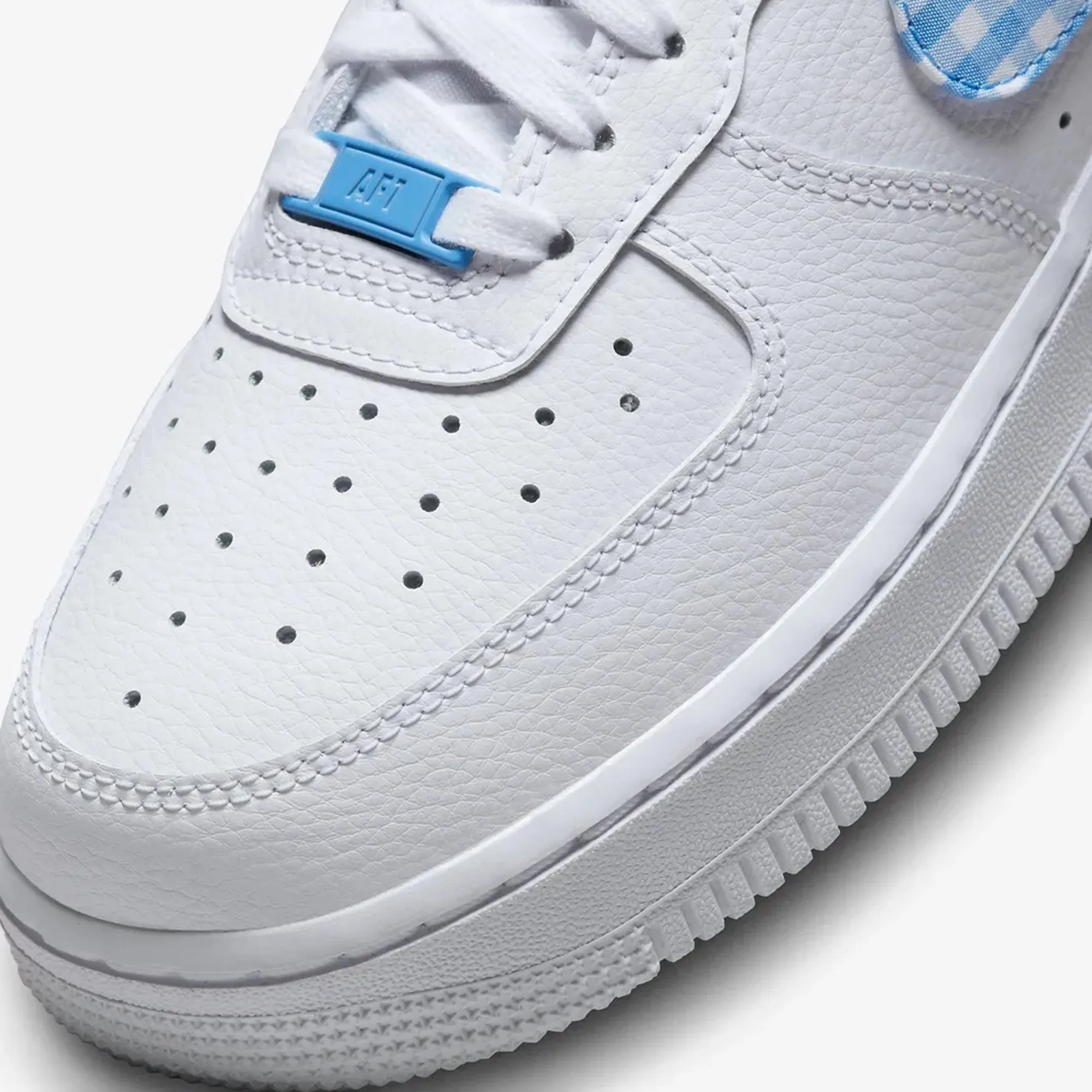 Nike | WMN'S AIR FORCE 1 '07 { WHITE/UNIVERSITY BLUE