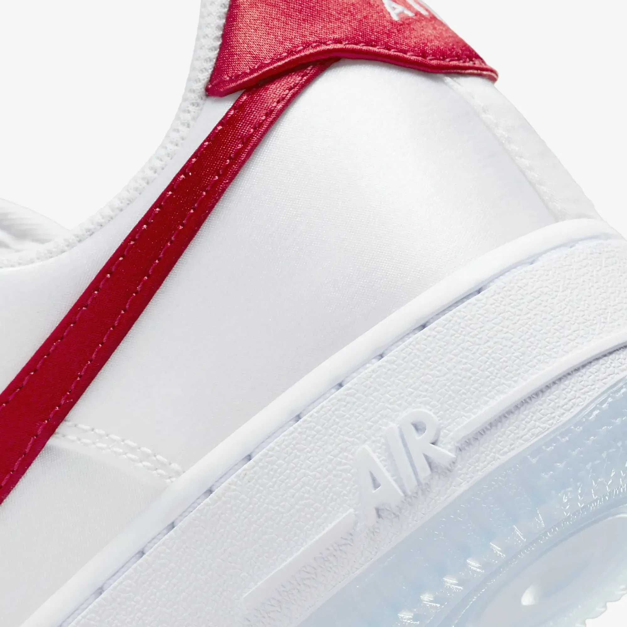 Nike | WMN'S AIR FORCE 1 '07 { WHITE/VARSITY RED