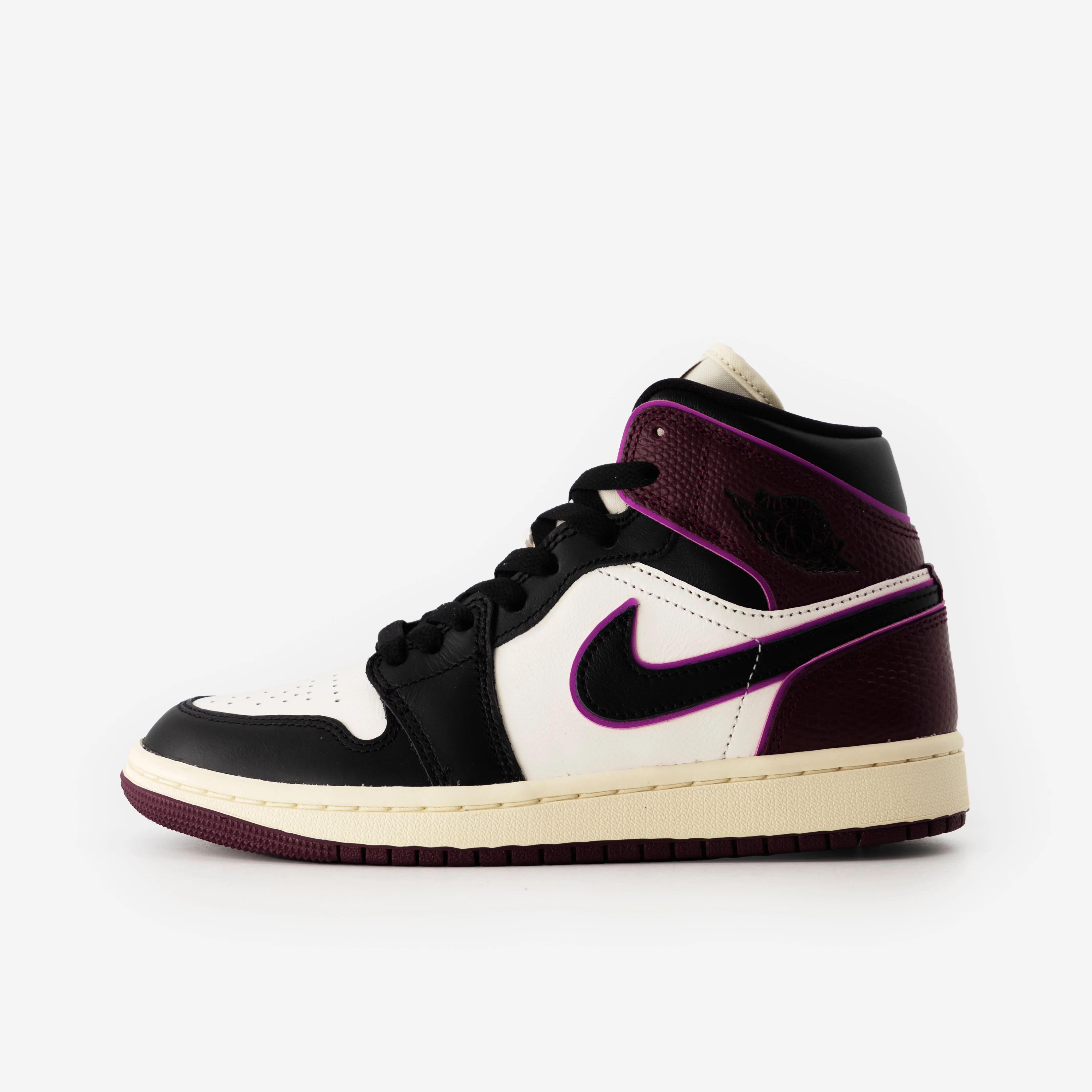 Wmns Air Jordan 1 Mid SE