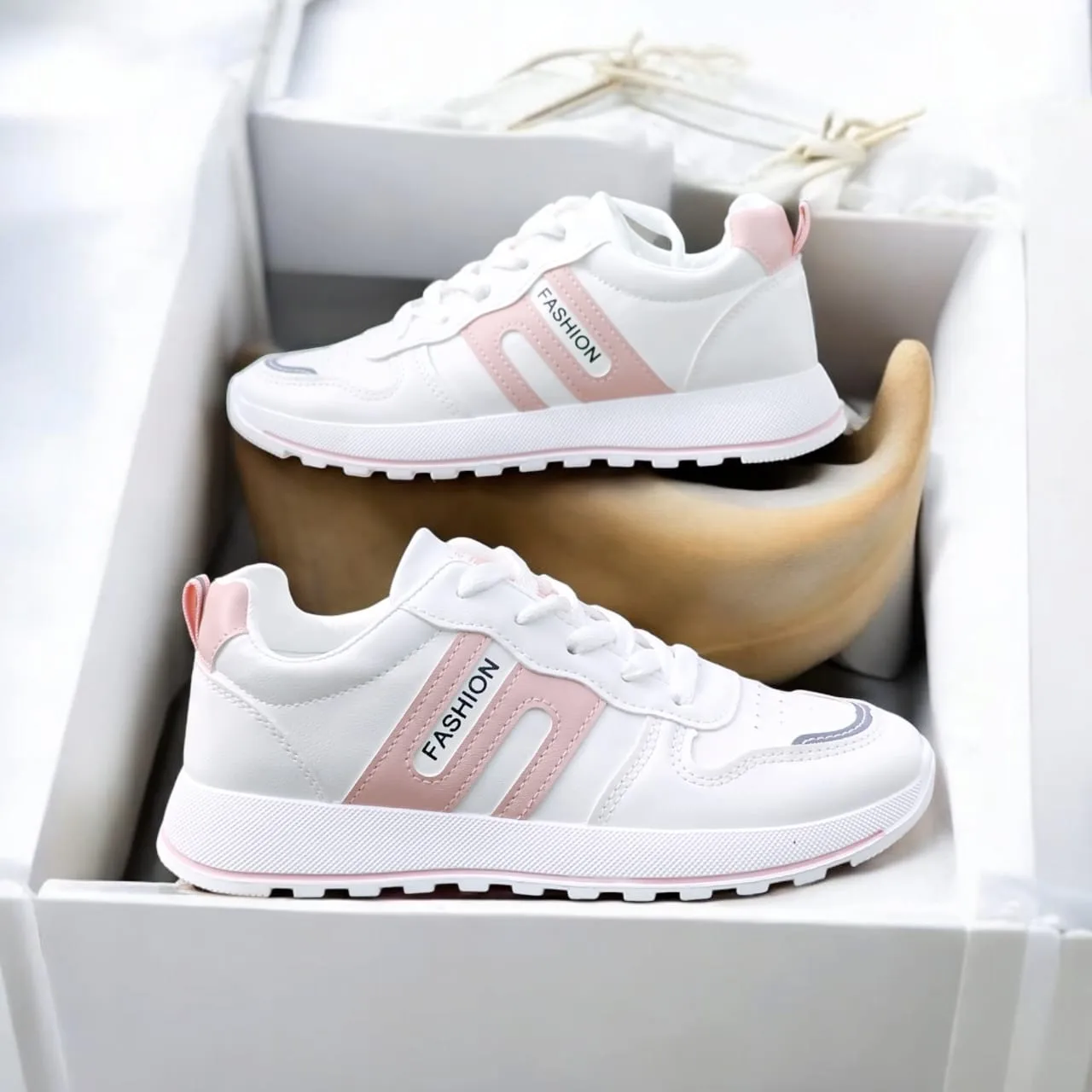 WOMAN'S SHOES WHITE CHUNK GS.76